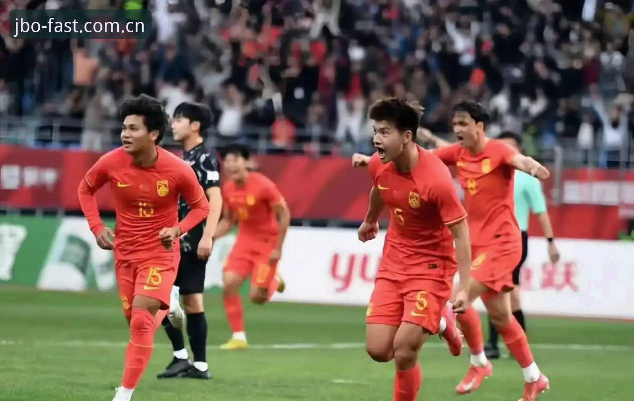 竞博快速登录 世界杯66队扩军vs48队格局:中国男足机会与挑战的全面对比